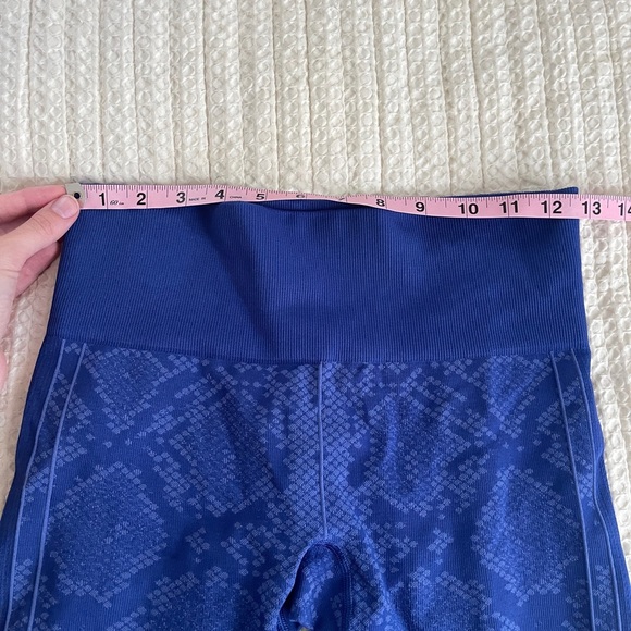 Lululemon Ebb To Street Pants Womens Heather Sapphire Blue Seamless Snakeskin - Picture 9 of 10